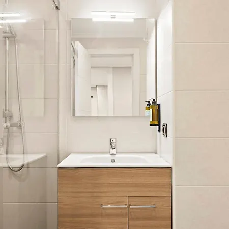 Always Easy I Bermingham *