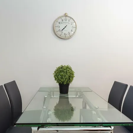Always Easy I Bermingham Apartman