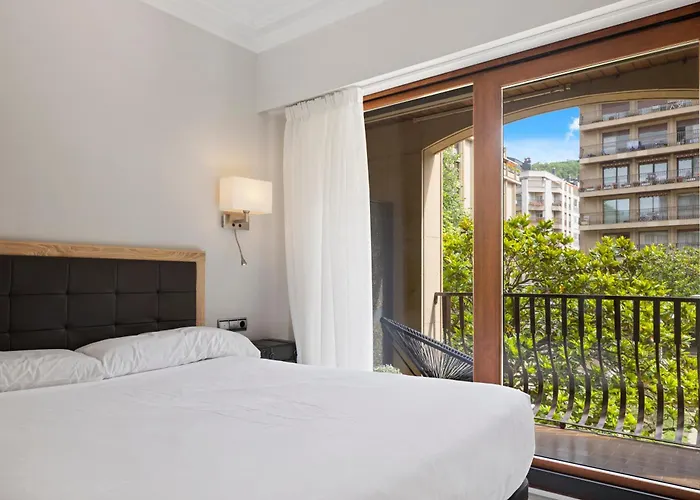 Always Easy I Bermingham * San Sebastián