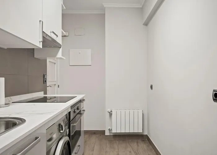 Always Easy I Bermingham * San Sebastián