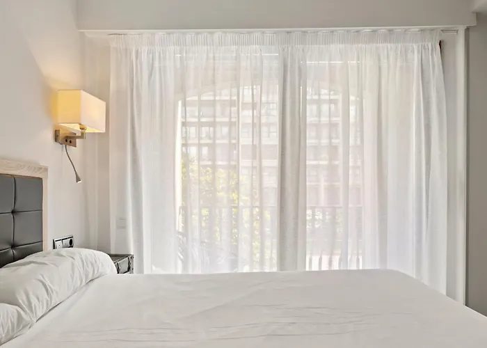 Always Easy I Bermingham